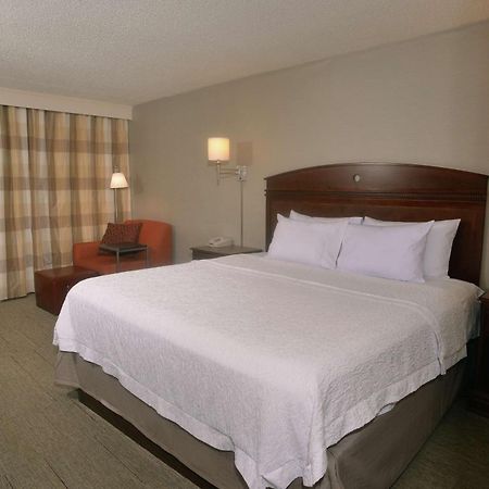 Hampton Inn Springfield-South Екстериор снимка