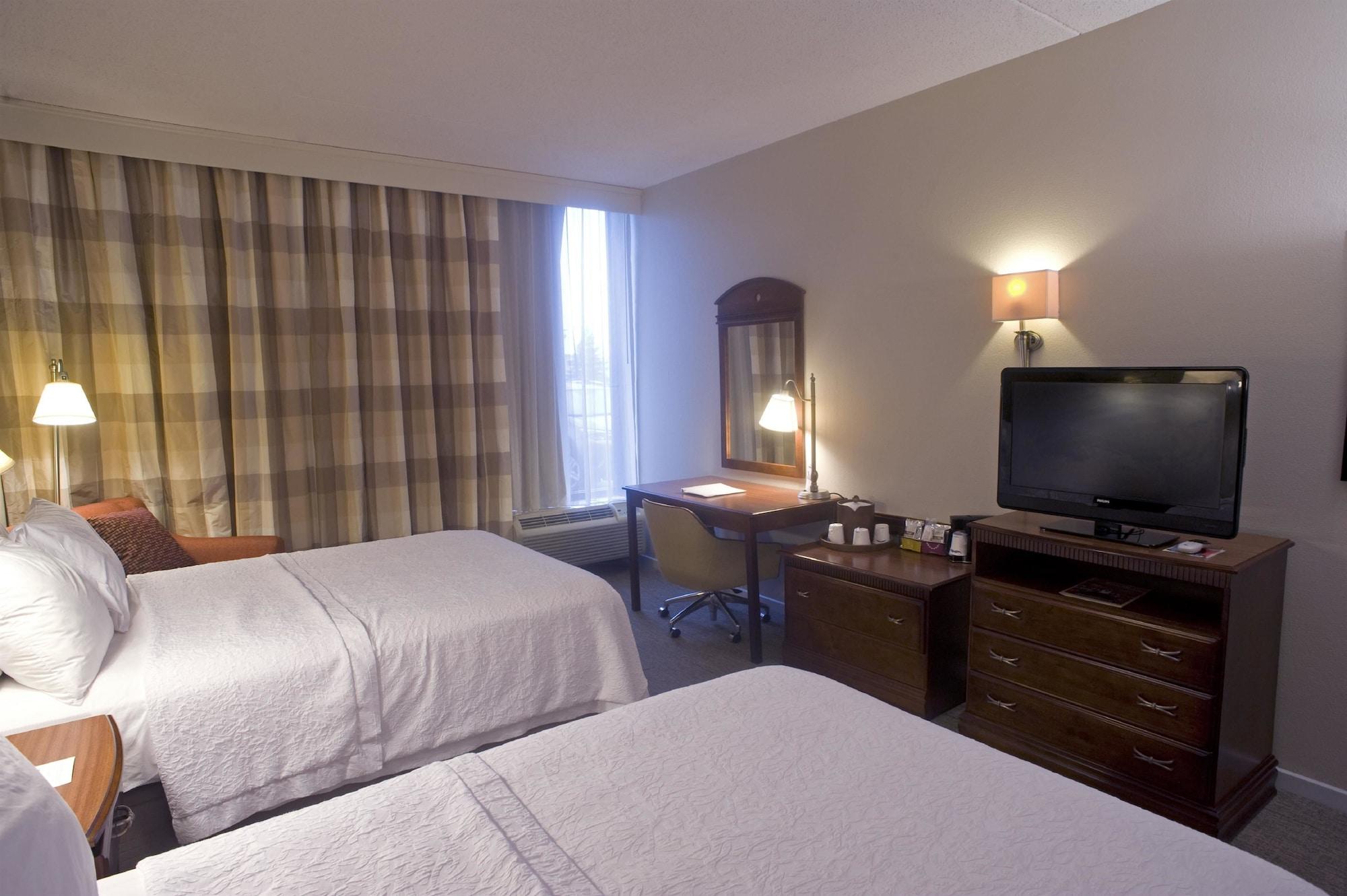 Hampton Inn Springfield-South Екстериор снимка