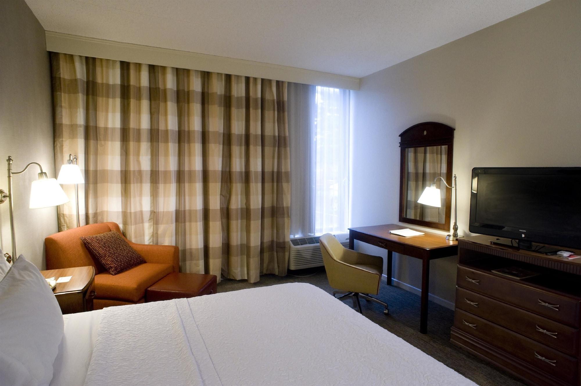 Hampton Inn Springfield-South Екстериор снимка