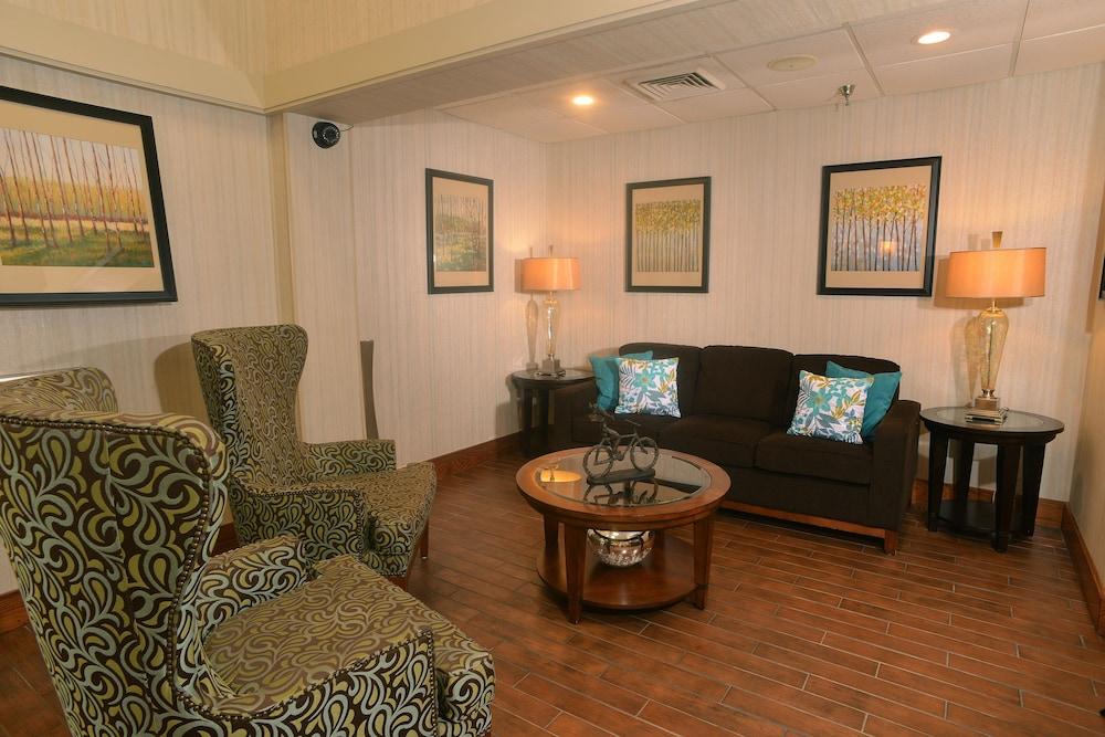 Hampton Inn Springfield-South Екстериор снимка