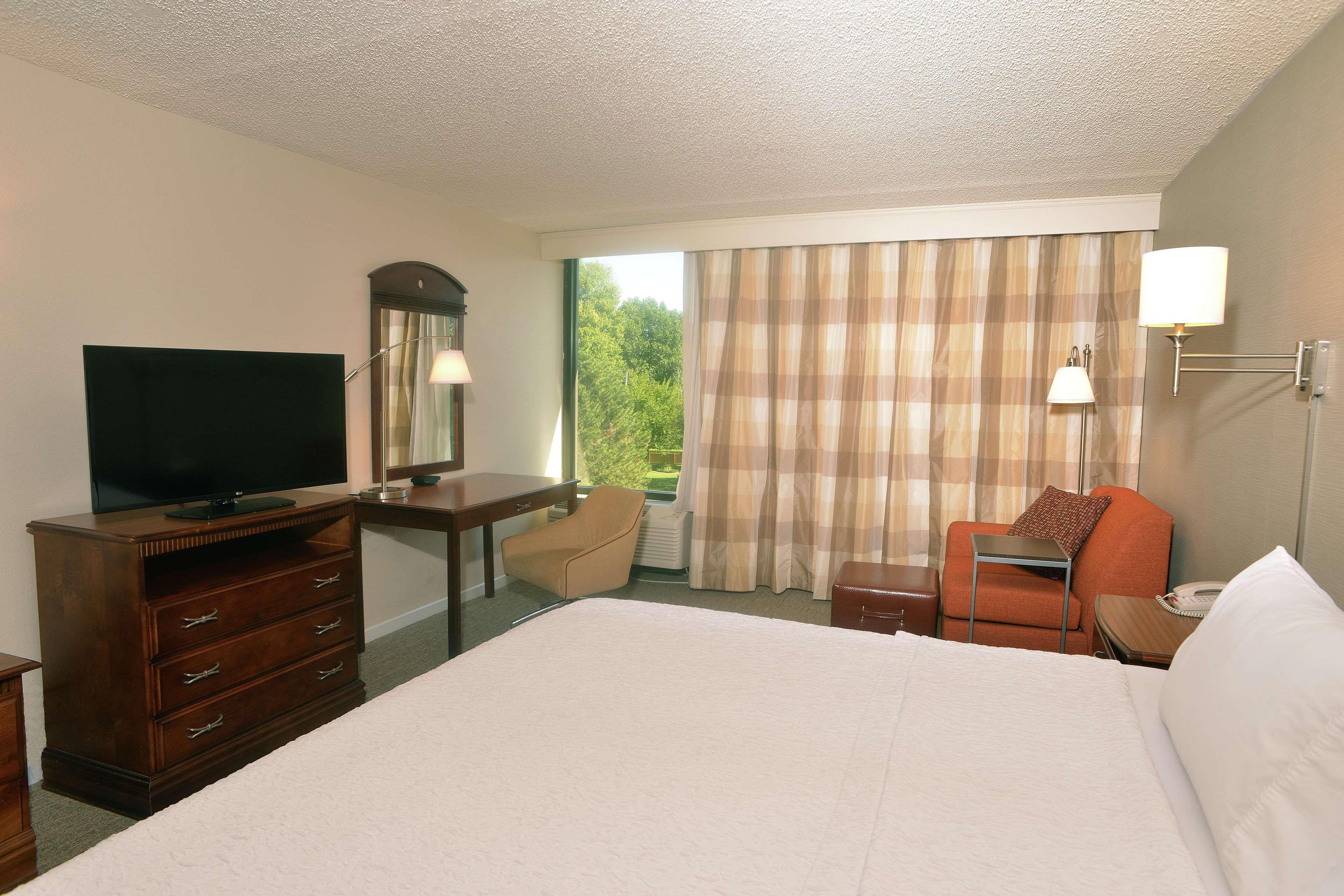 Hampton Inn Springfield-South Екстериор снимка