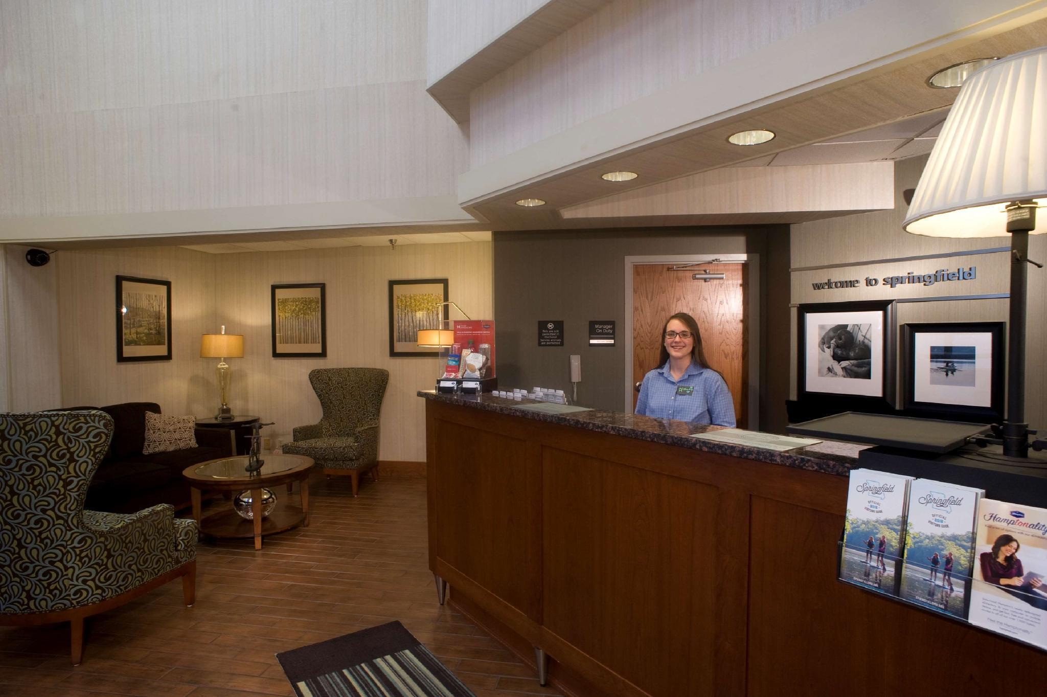 Hampton Inn Springfield-South Екстериор снимка