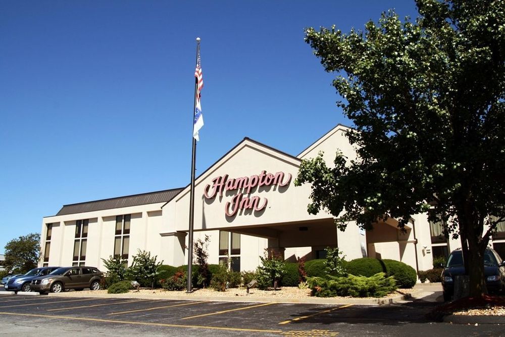 Hampton Inn Springfield-South Екстериор снимка