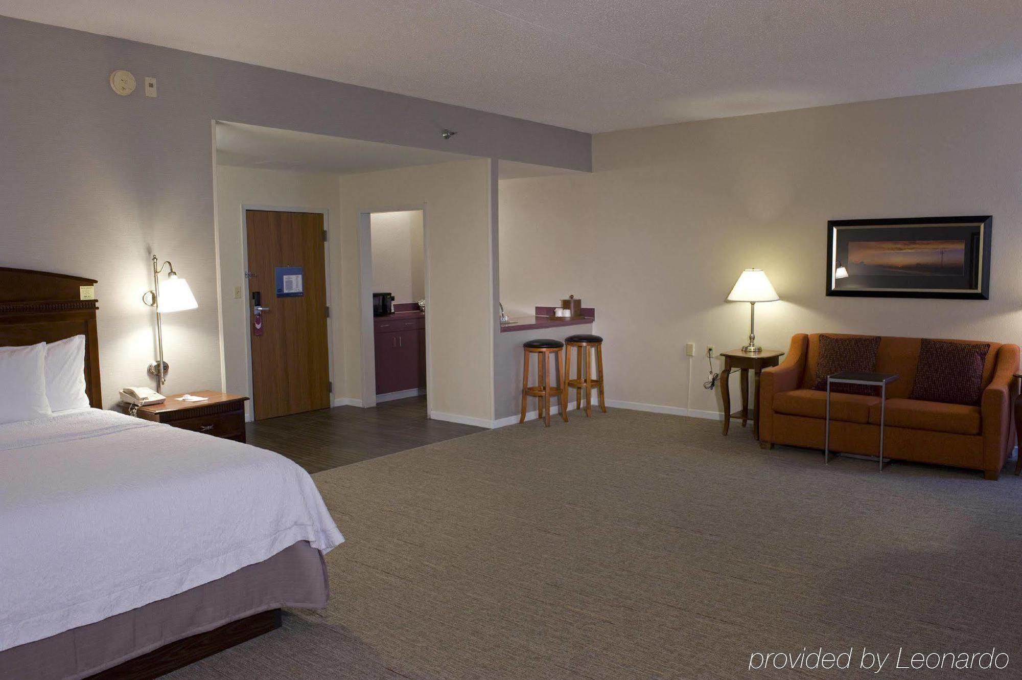 Hampton Inn Springfield-South Екстериор снимка