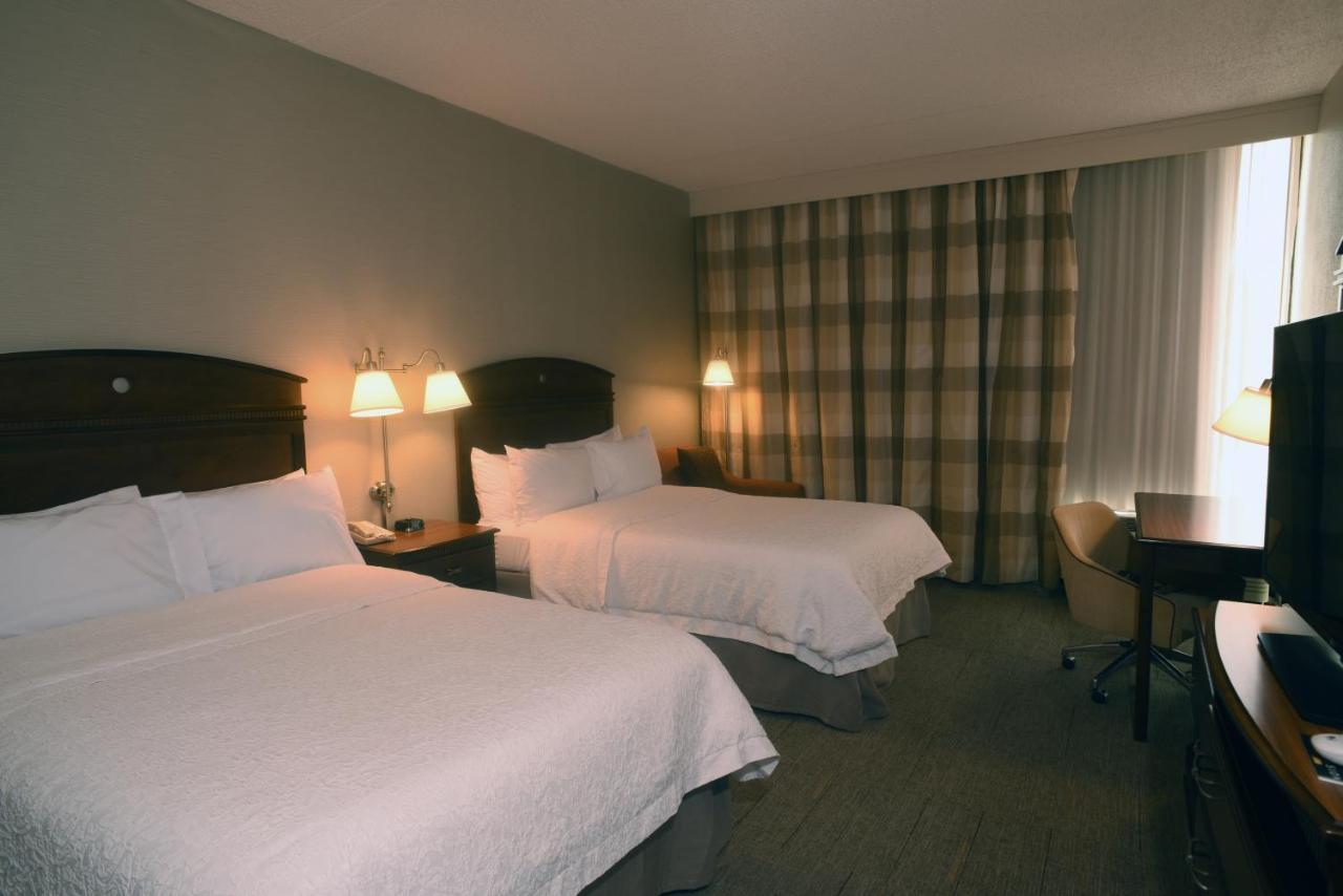 Hampton Inn Springfield-South Екстериор снимка