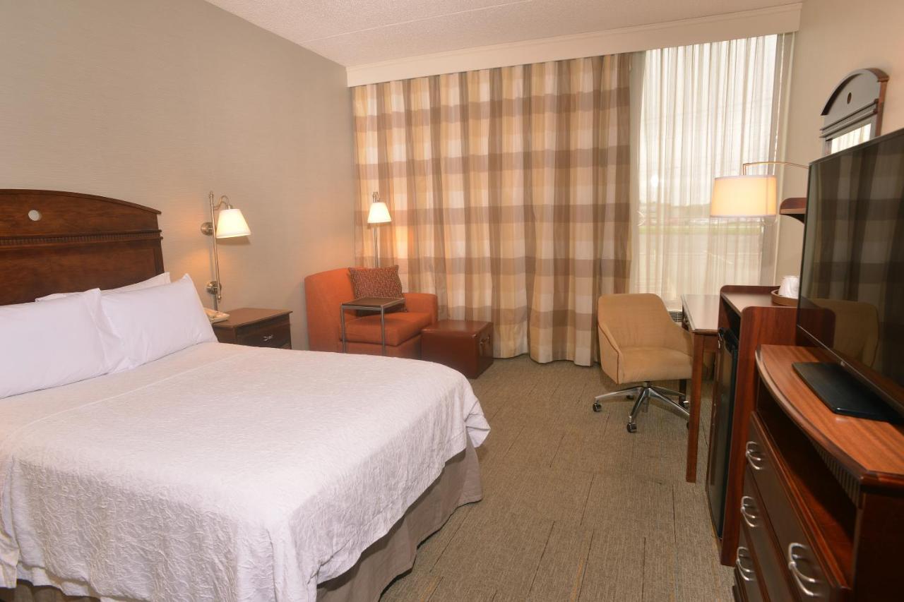 Hampton Inn Springfield-South Екстериор снимка